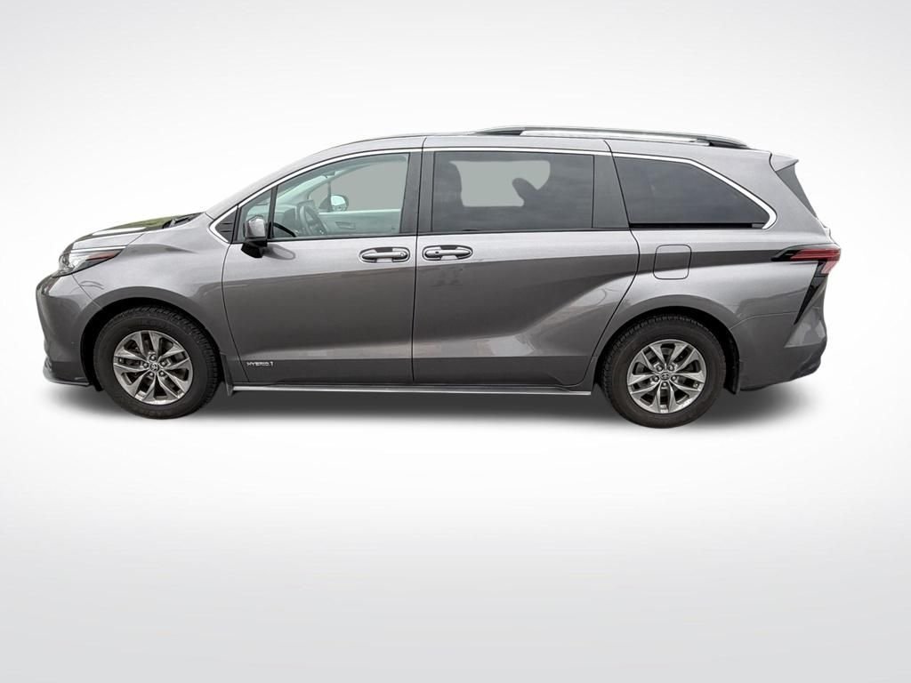 Used 2021 Predawn Gray Mica Toyota LE image 2