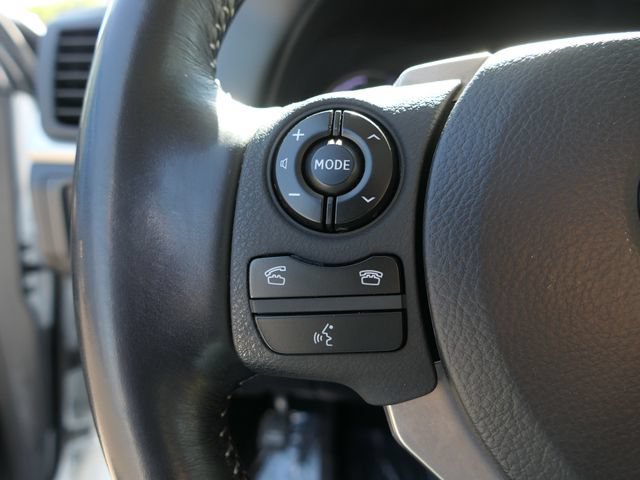 Used 2015  Lexus Hybrid image 16