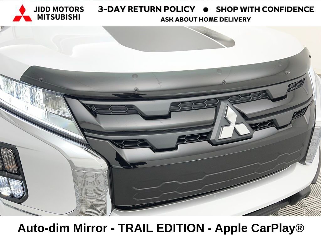 New 2026 White Diamond Mitsubishi  image 43