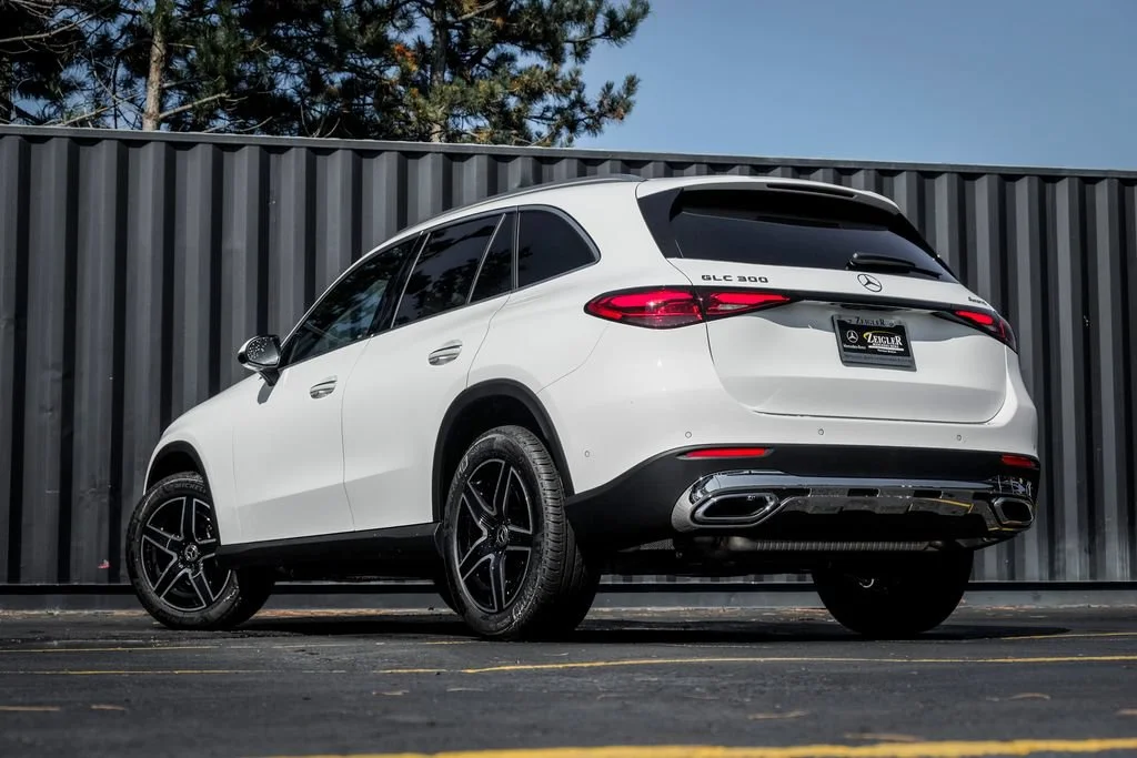 New 2027 Polar White Mercedes-Benz GLC 300 image 36
