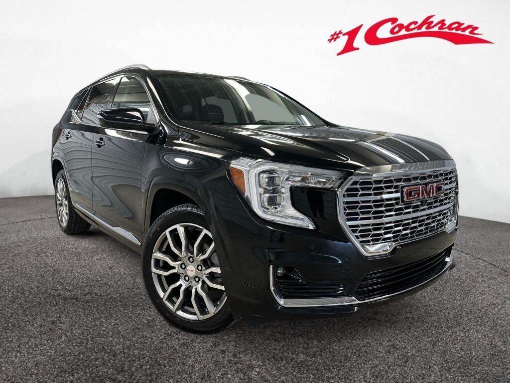 2023 GMC Terrain Denali AWD's photo