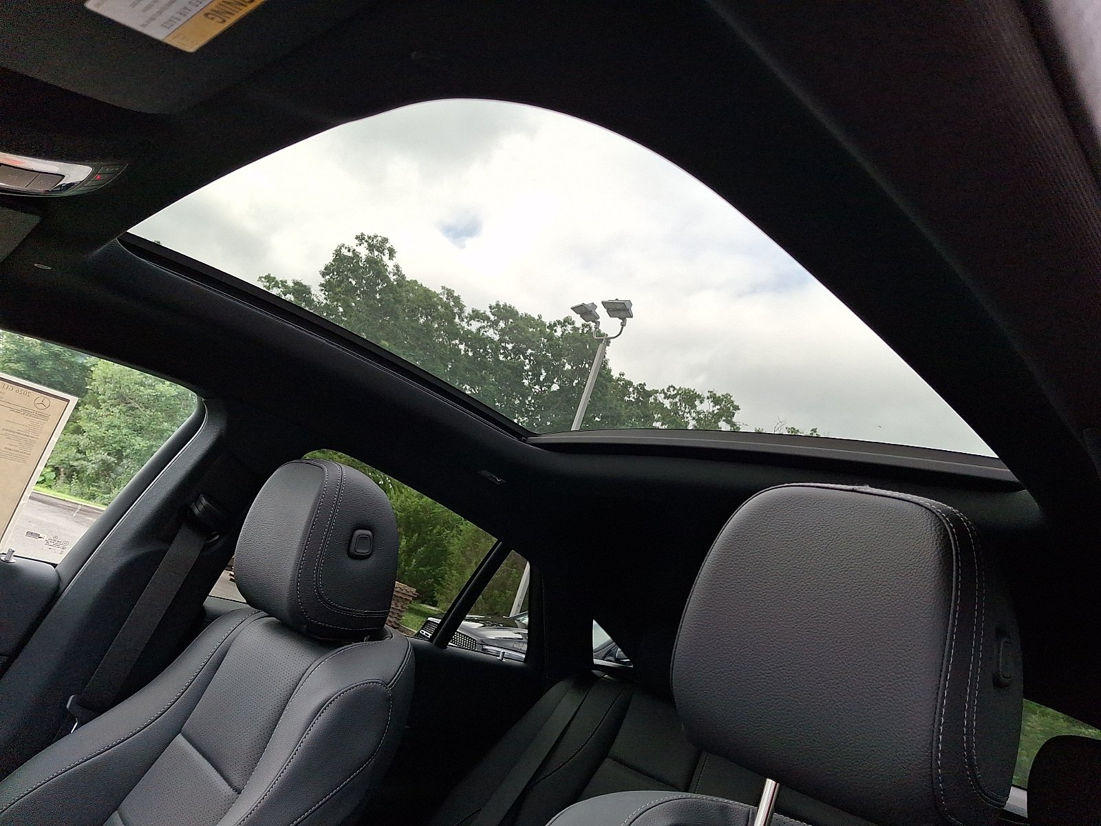 New 2026 Black Mercedes-Benz GLE 450 image 9