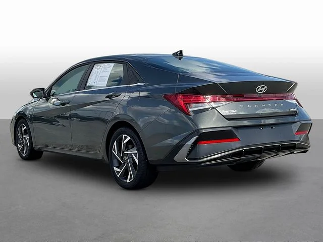 Used 2025 Gray Hyundai Limited image 5