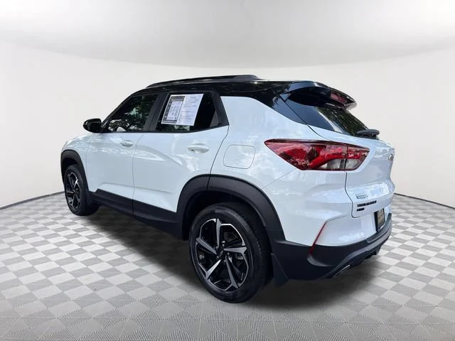 Used 2023 SUMMIT WHITE Chevrolet RS image 7
