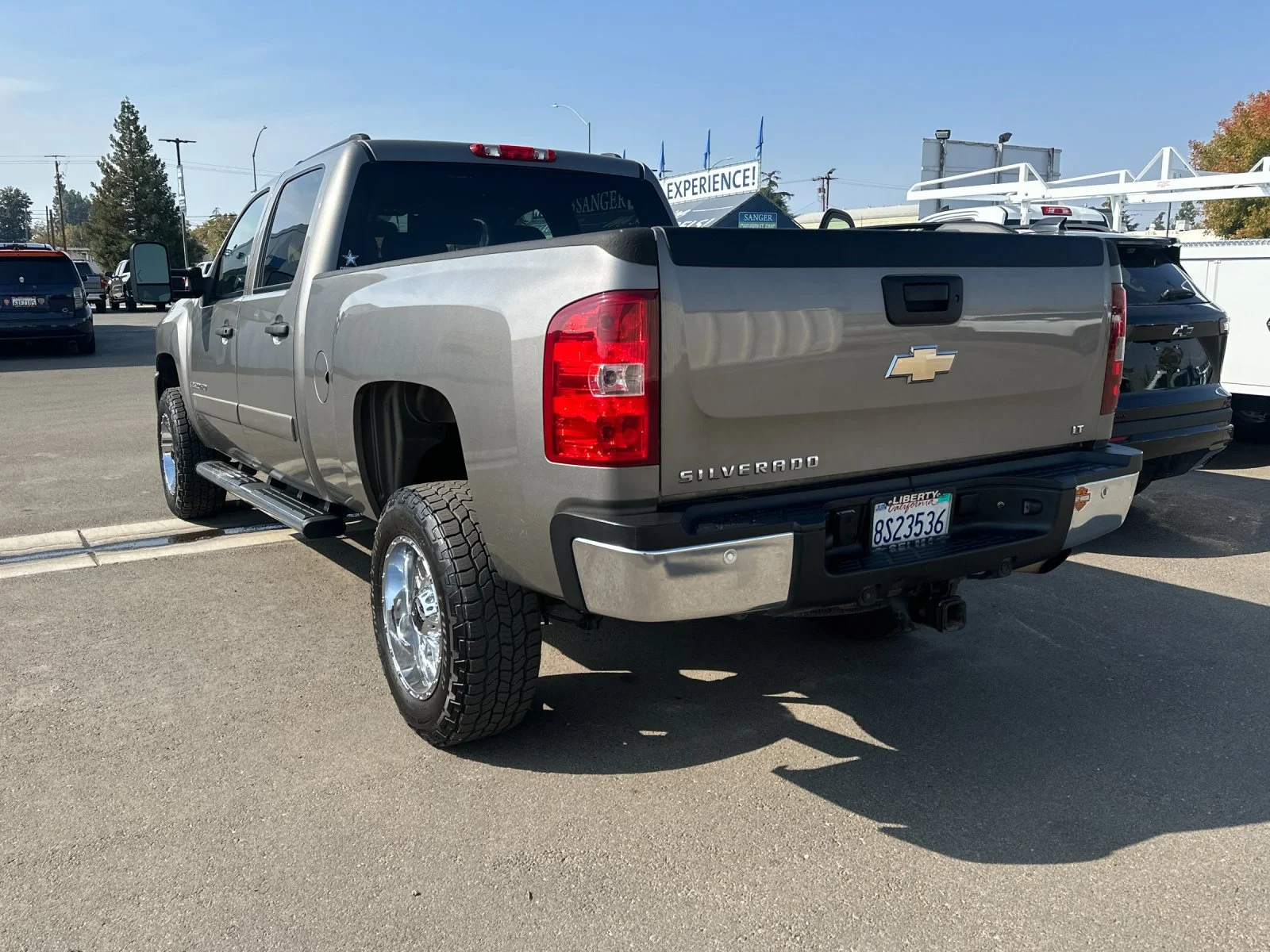 Used 2008 GRAYSTONE METALLIC Chevrolet LT w/1LT image 3