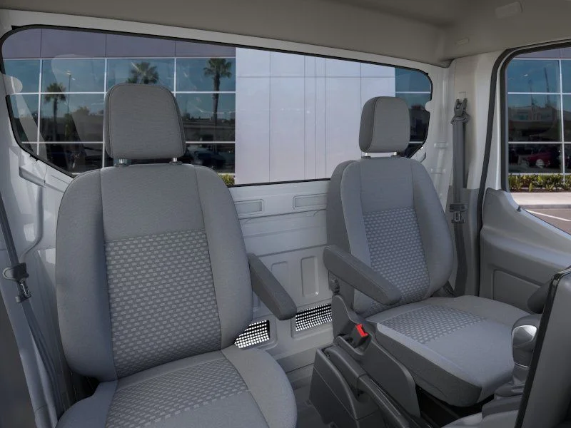 New 2026 Oxford White Ford Base image 11