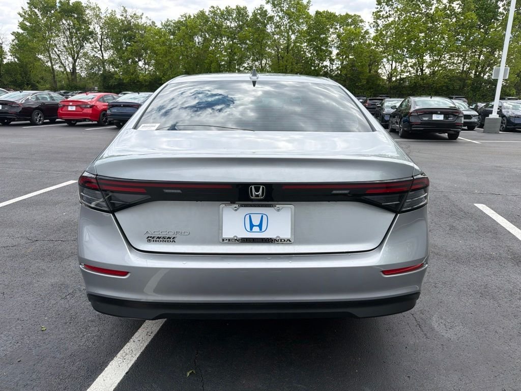 2024 Honda Accord EX - Photo 4