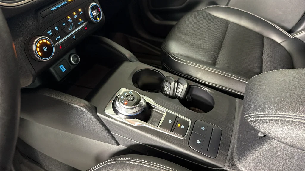 Used 2020 Silver Ford SEL image 23