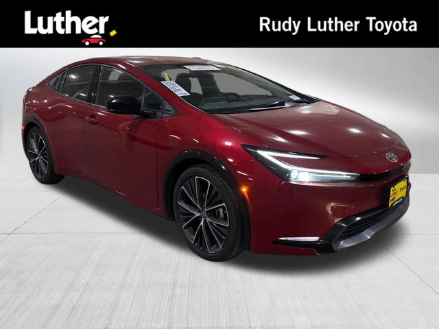2025 Toyota Prius XLE
