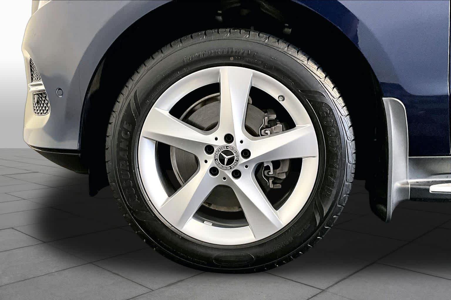 Used 2018 Lunar Blue Metallic Mercedes-Benz GLE 350 image 11