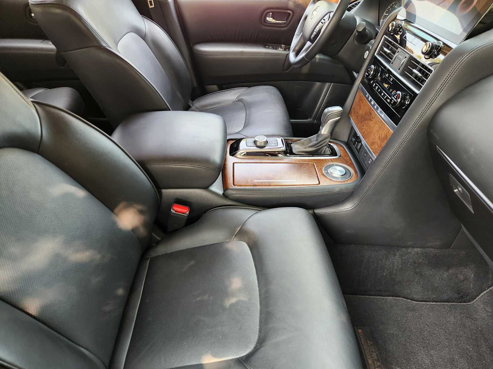 Used 2023 Super Black Nissan SL image 12