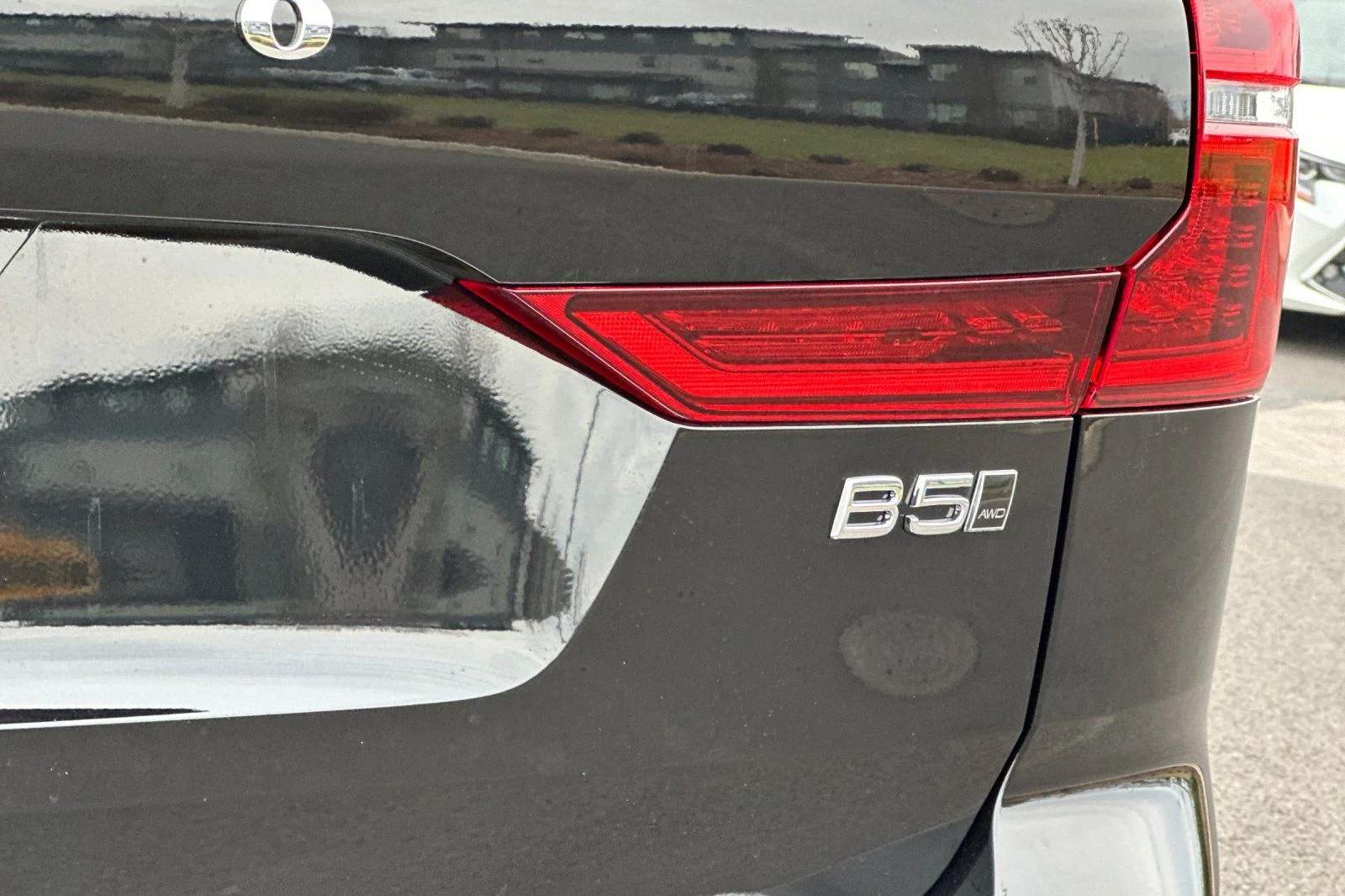 New 2026 Onyx Black Volvo Ultra image 25