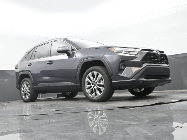 Used 2024 Magnetic Gray Metallic Toyota XLE Premium image 25
