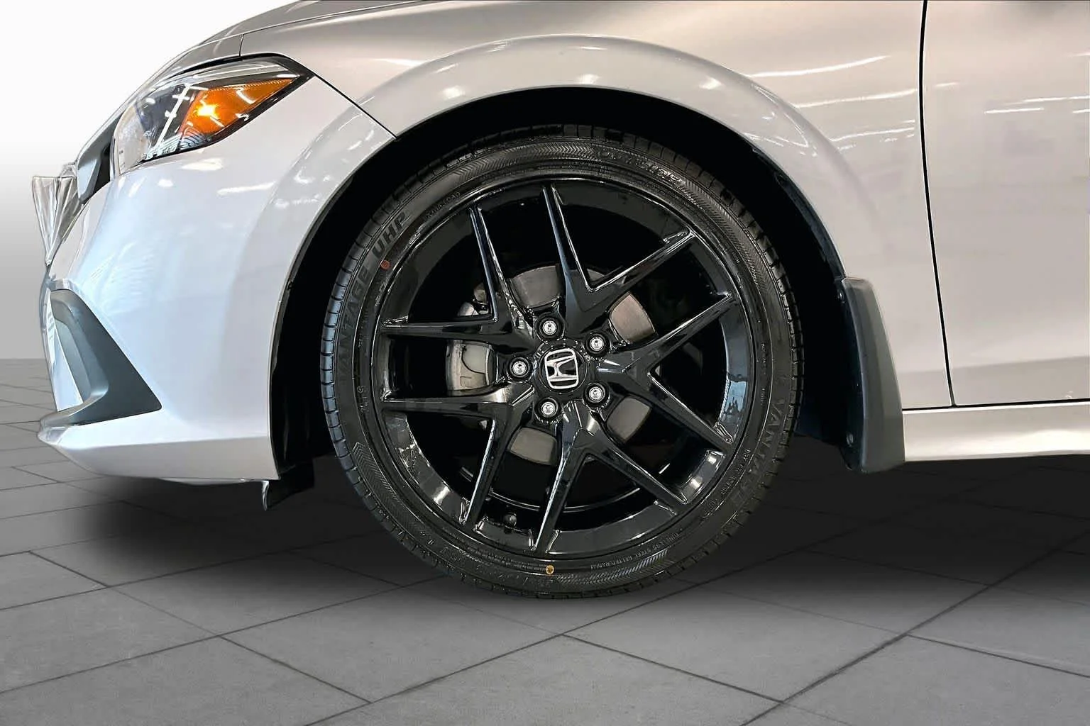 Used 2024 Lunar Silver Metallic Honda Sport image 11