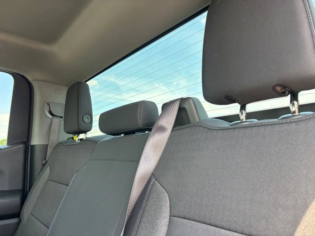 Used 2025 White Chevrolet Custom image 23
