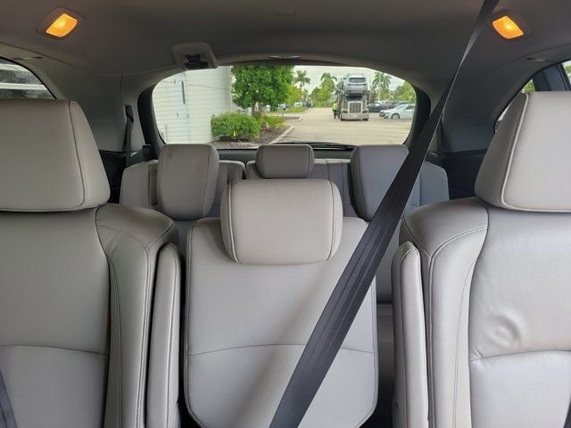Used 2021 Obsidian Blue Pearl Honda Touring image 18