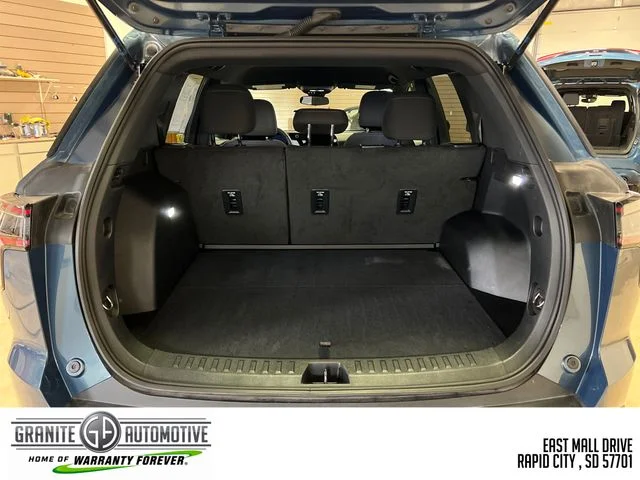 Used 2026 Blue Chevrolet LT image 23