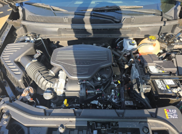 Used 2021 Black Cadillac Premium Luxury image 6