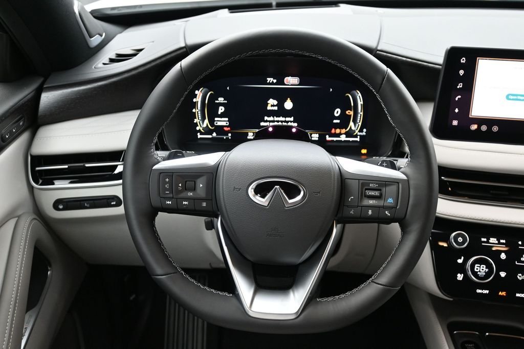 New 2027 2T RAD WHT INFINITI Autograph AWD image 21