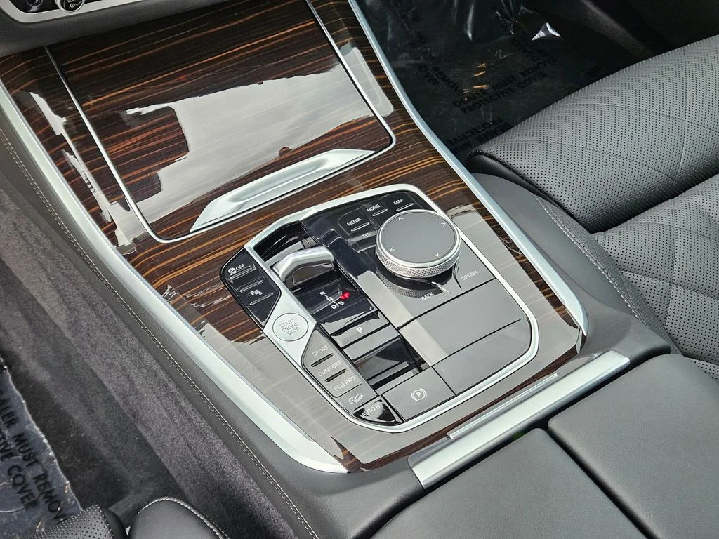 Certified Used 2026 White BMW M60i image 32