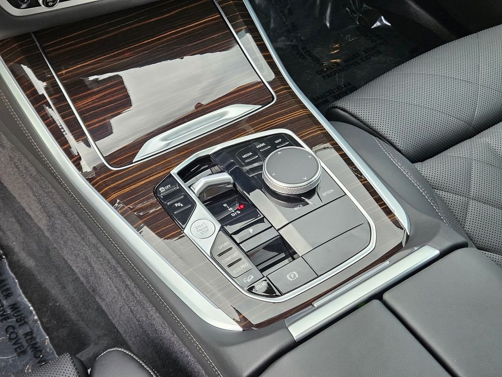 Certified Used 2026 Alpine White BMW M60i image 32