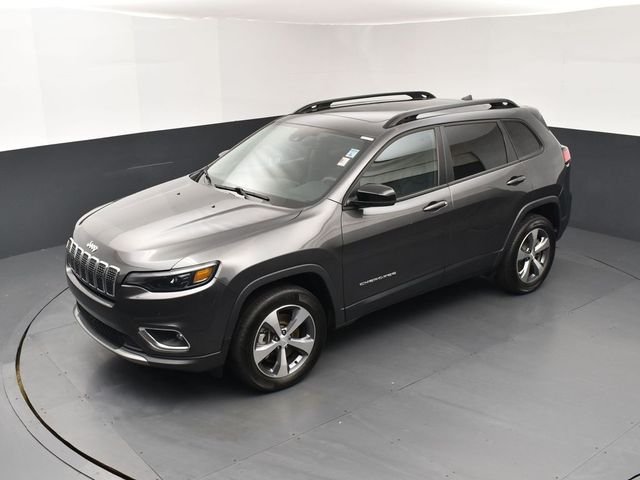 Used 2022 Gray Jeep Limited image 15