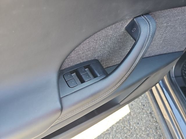2022 Tesla Model X Long Range - Photo 22