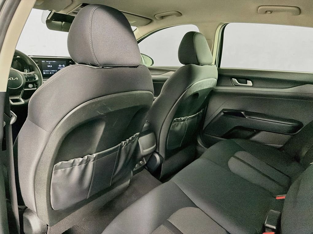 Used 2023 Silver Kia LXS image 37