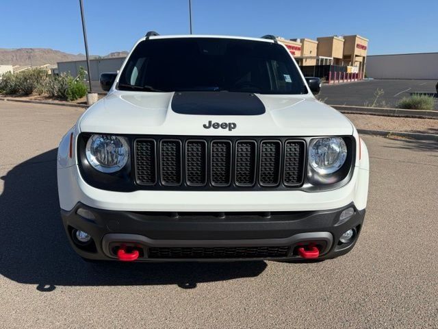 Used 2022 Alpine White Clearcoat Jeep Trailhawk image 2