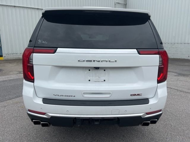 Used 2025 White GMC Denali image 7