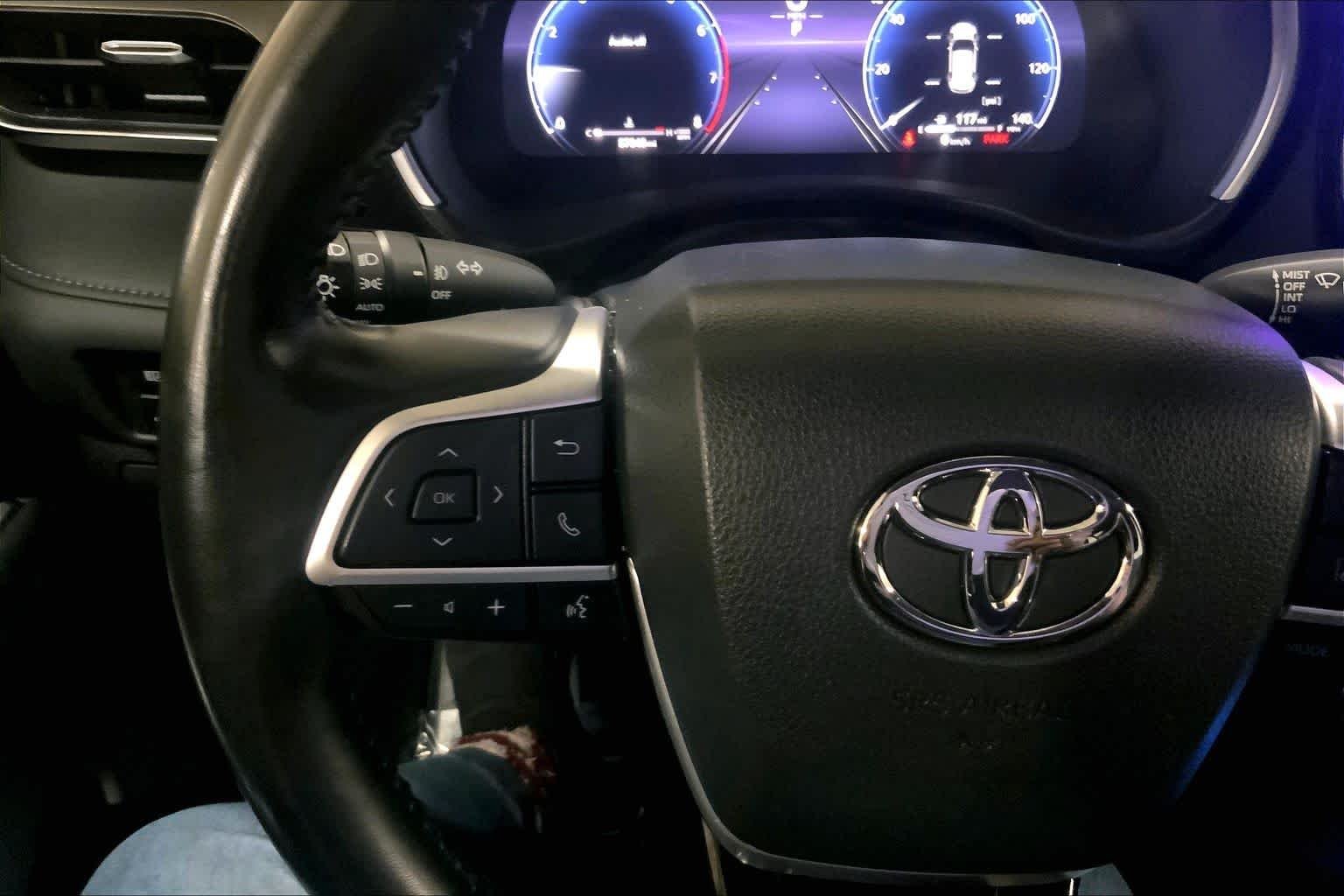 Used 2023 Blueprint Toyota Limited image 24