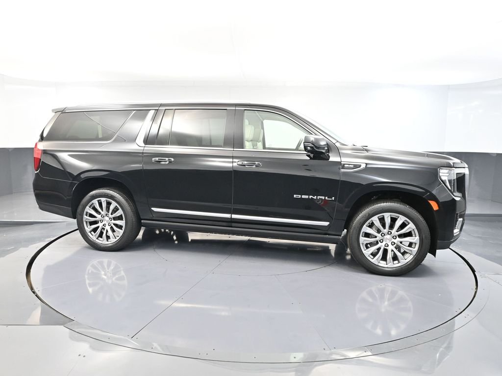 2023 Gmc Yukon XL Denali photo 3