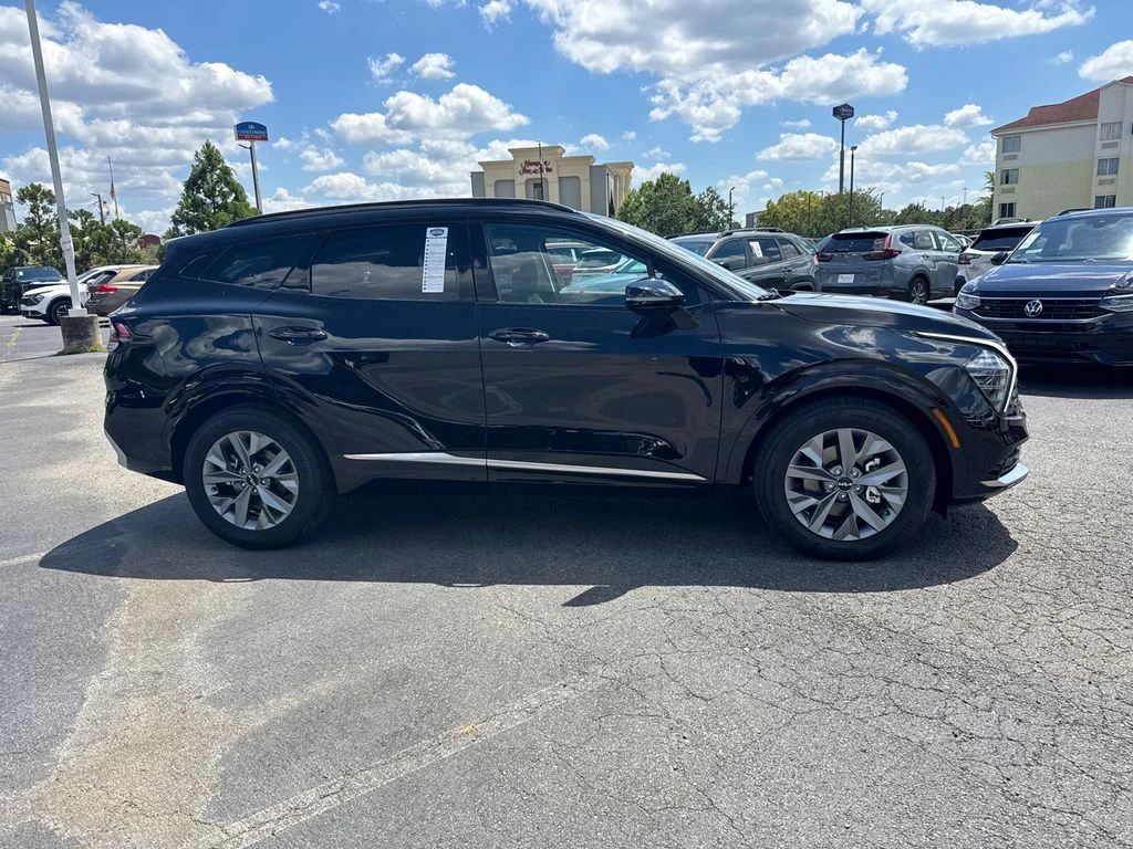 2025 Kia Sportage SX - Photo 2