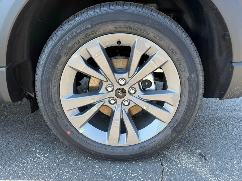 New 2026 Vapor Blue Metallic Ford Active image 29