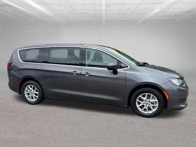 Used 2023 Gray Chrysler LX image 8