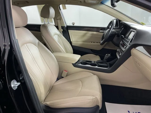Certified Used 2018 Black Hyundai Limited image 6