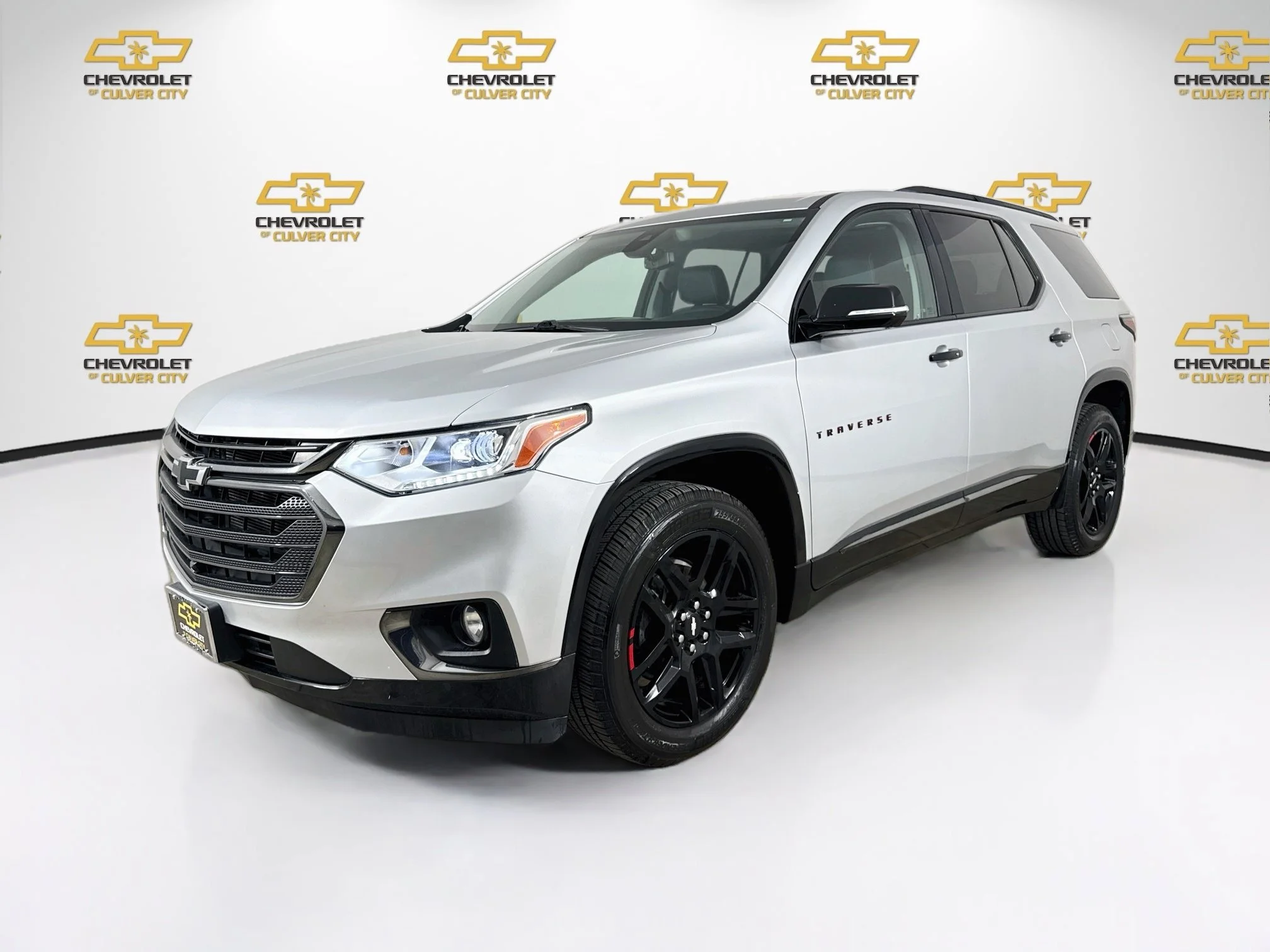 Used 2020 SILVER ICE METALLIC Chevrolet Premier image 3