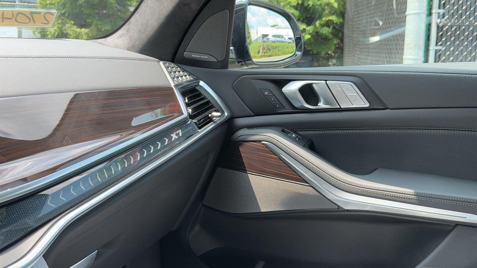 New 2027 Brooklyn Grey Metallic BMW xDrive40i image 19