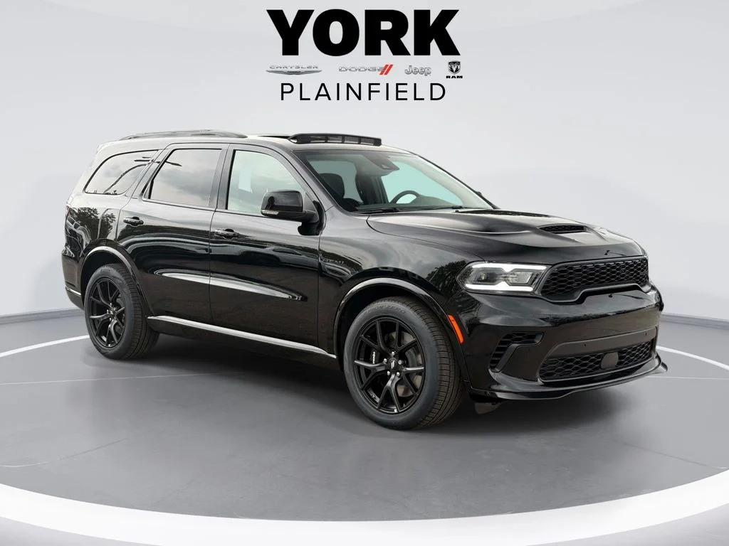 New 2026 Diamond Black Clear-Coat Exterior Paint Dodge GT Plus HEMI V8 image 3