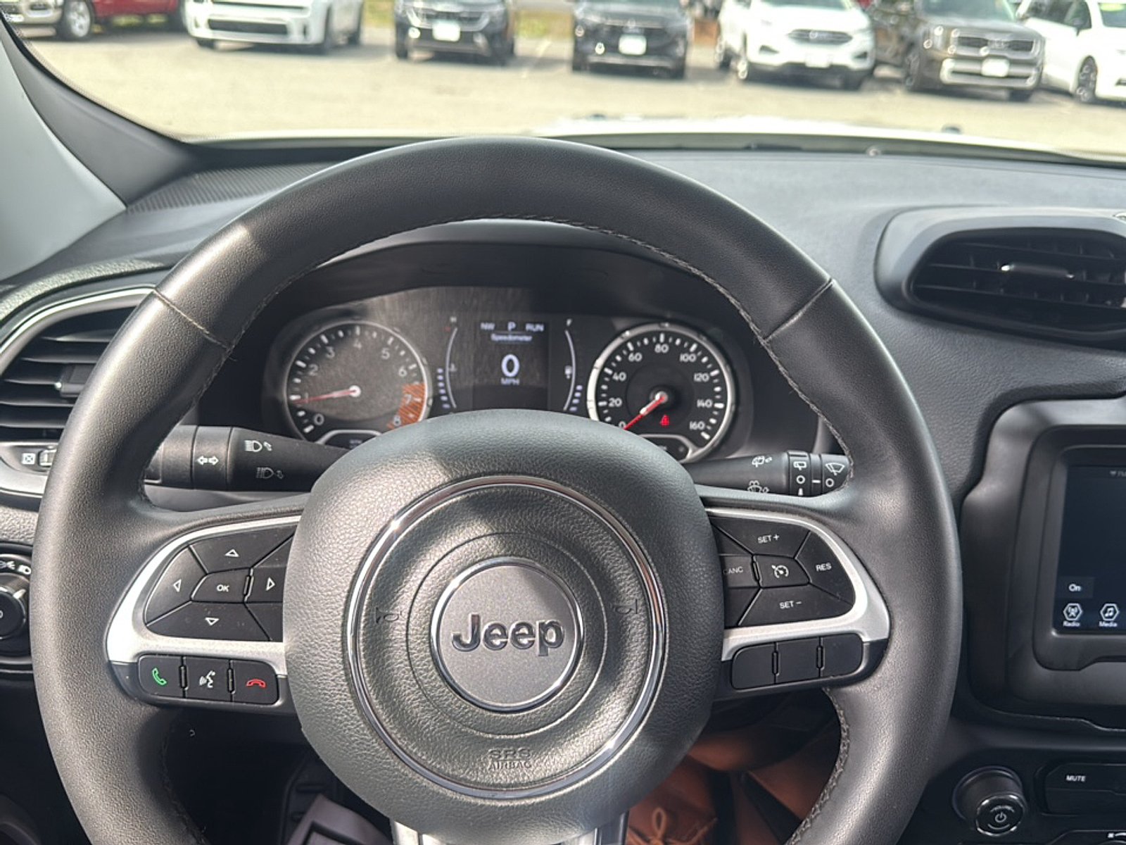 Certified Used 2020 Alpine White Clearcoat Jeep Latitude 4x4 image 15