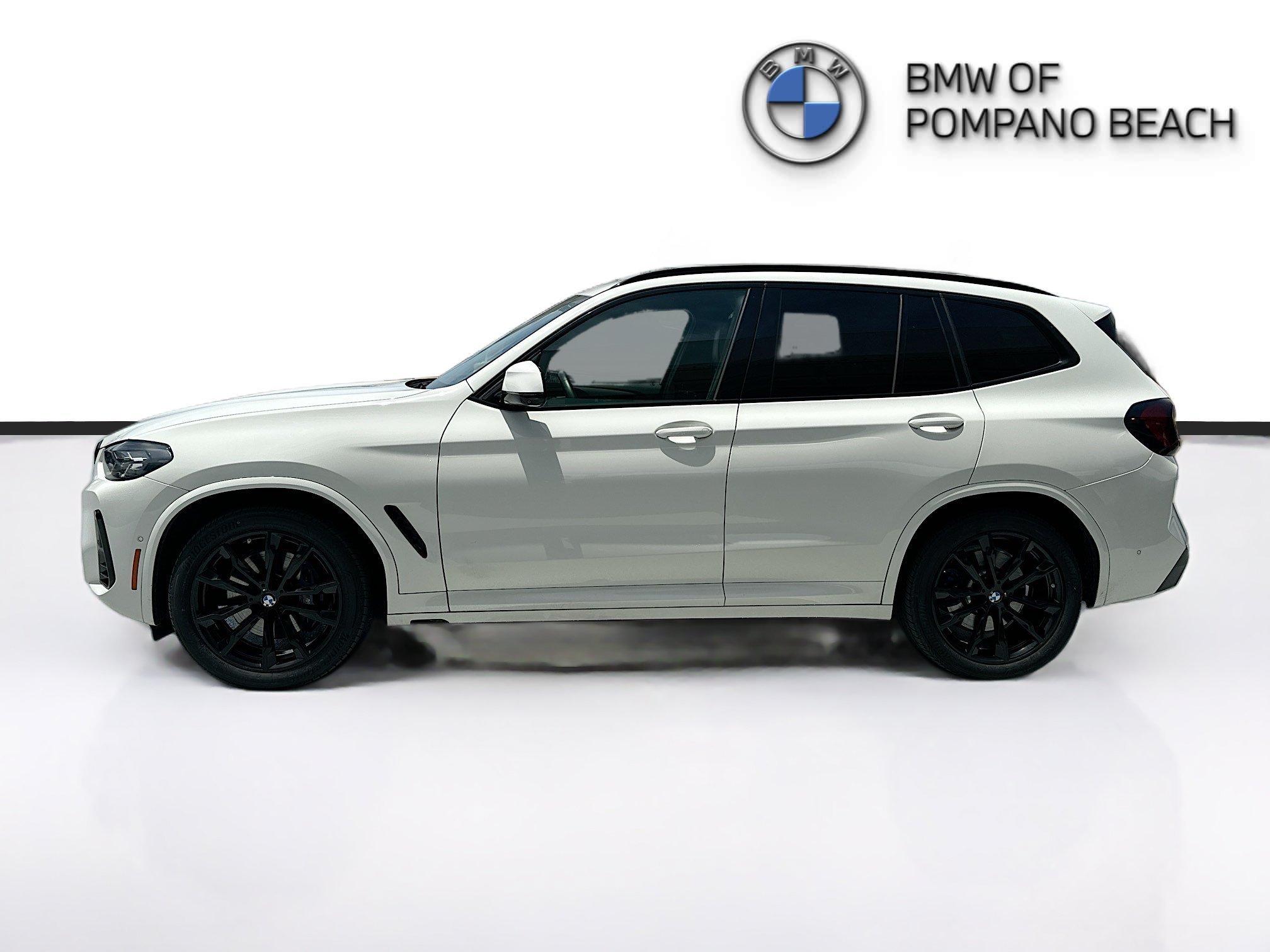 Certified Used 2023 Alpine White BMW xDrive30i image 4