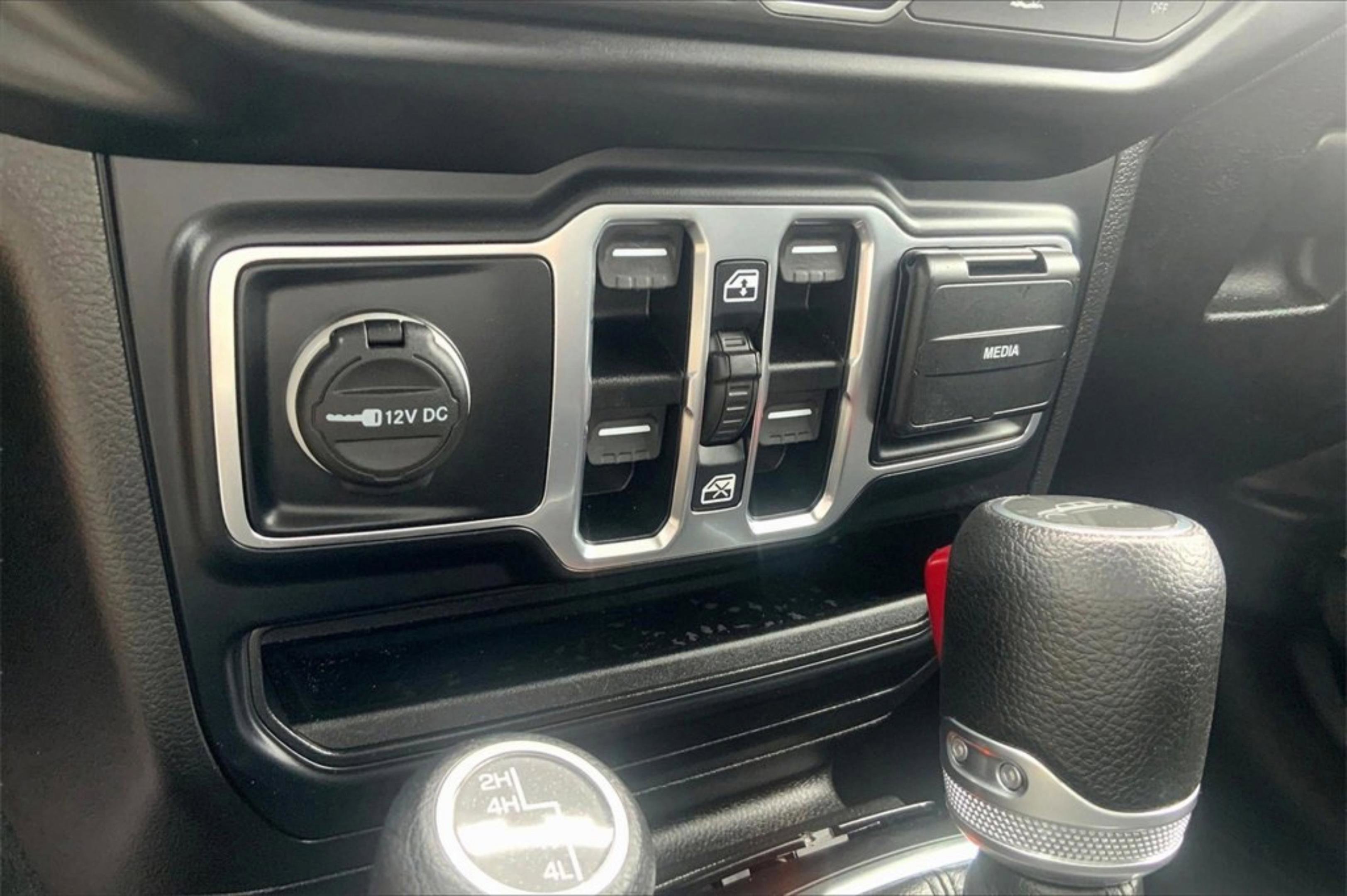 Used 2022 Granite Crystal Metallic Clearcoat Jeep  image 40