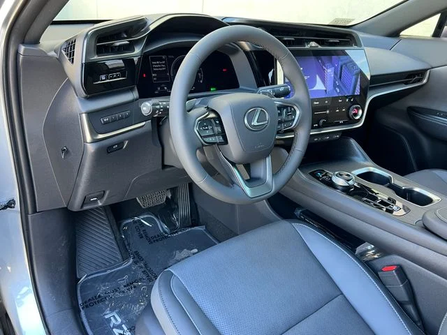 New 2026 Iridium Lexus PREMIUM image 21