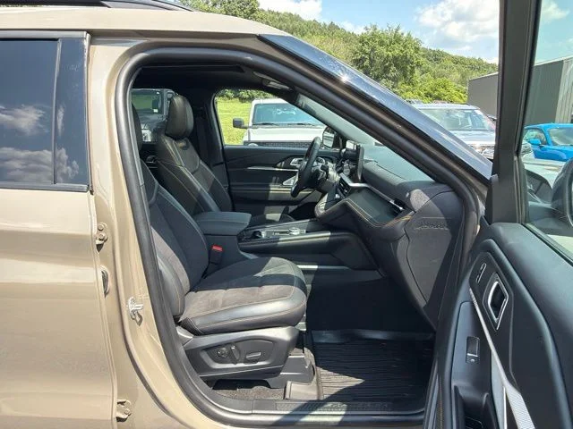 Used 2026 Gray Ford Tremor image 29