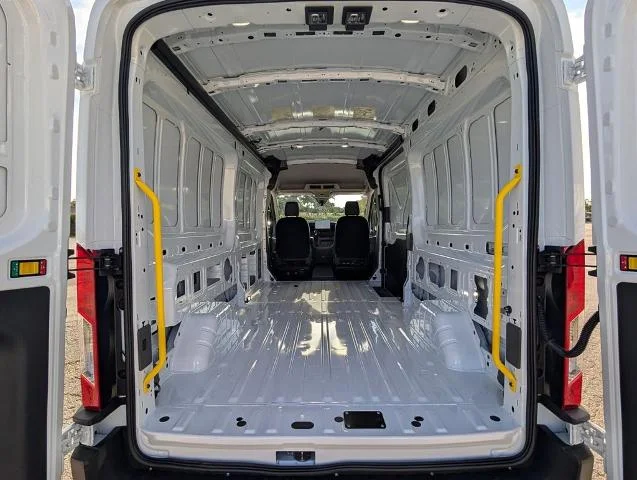 New 2026 Oxford White Ford Cargo Van image 22