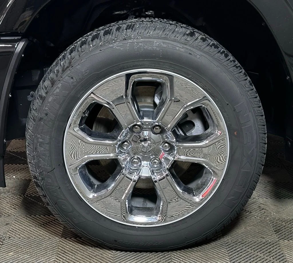 New 2026 Diamond Black Crystal Pearlcoat RAM Big Horn/Lone Star image 6