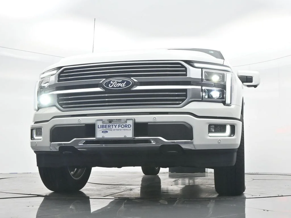 New 2026 Star White Metallic Tri-Coat Ford Platinum® image 33
