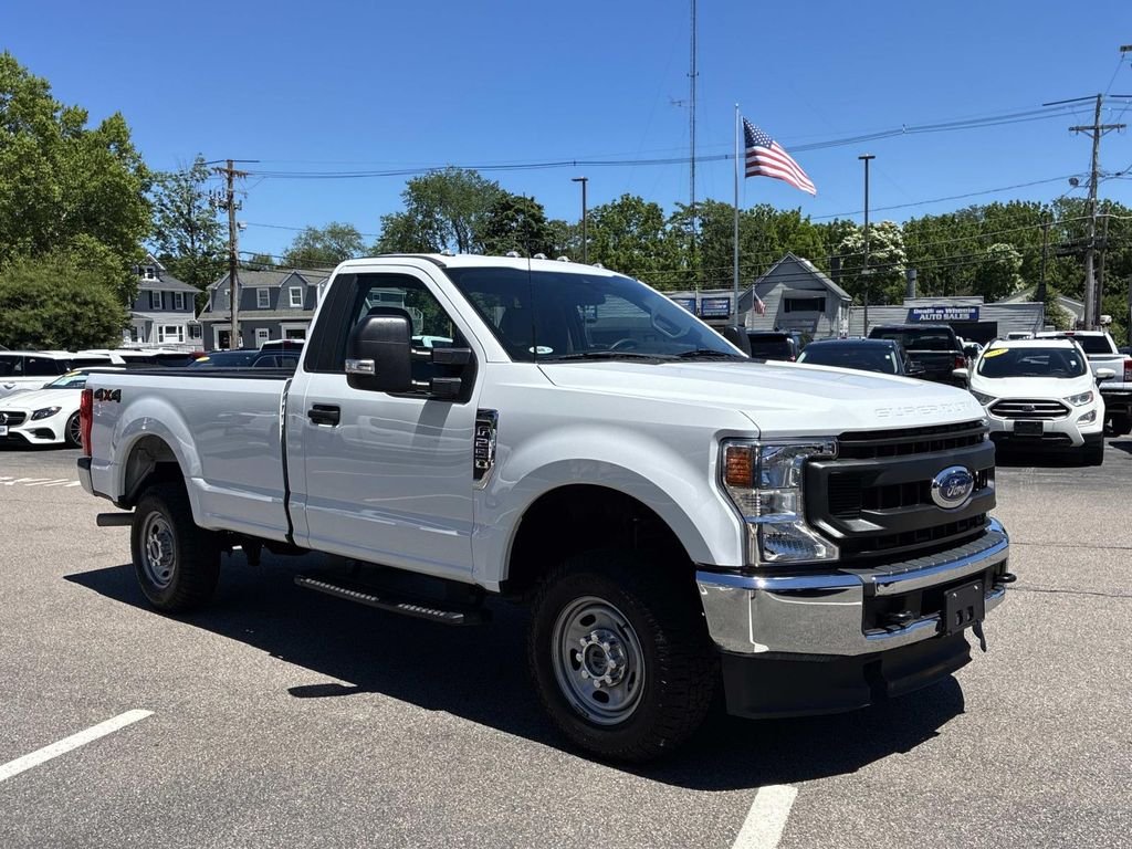 Used 2022 White Ford XL image 3