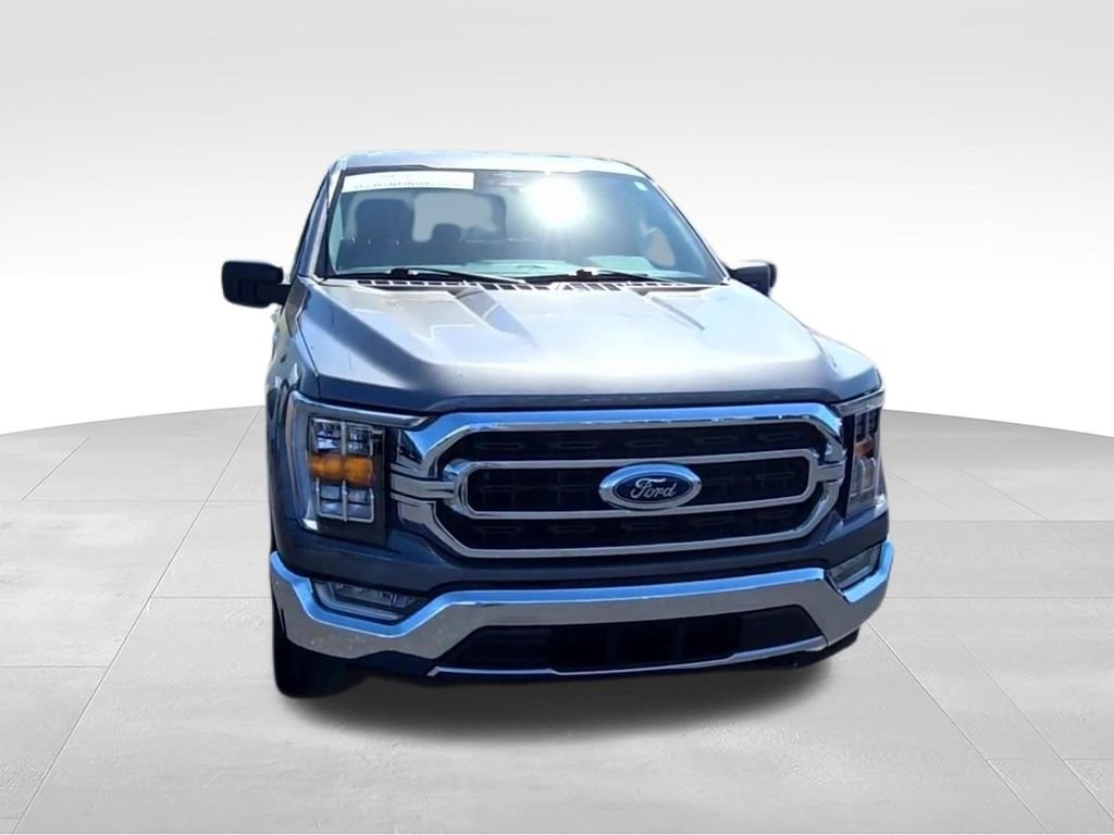 Used 2023 Gray Ford XLT image 3