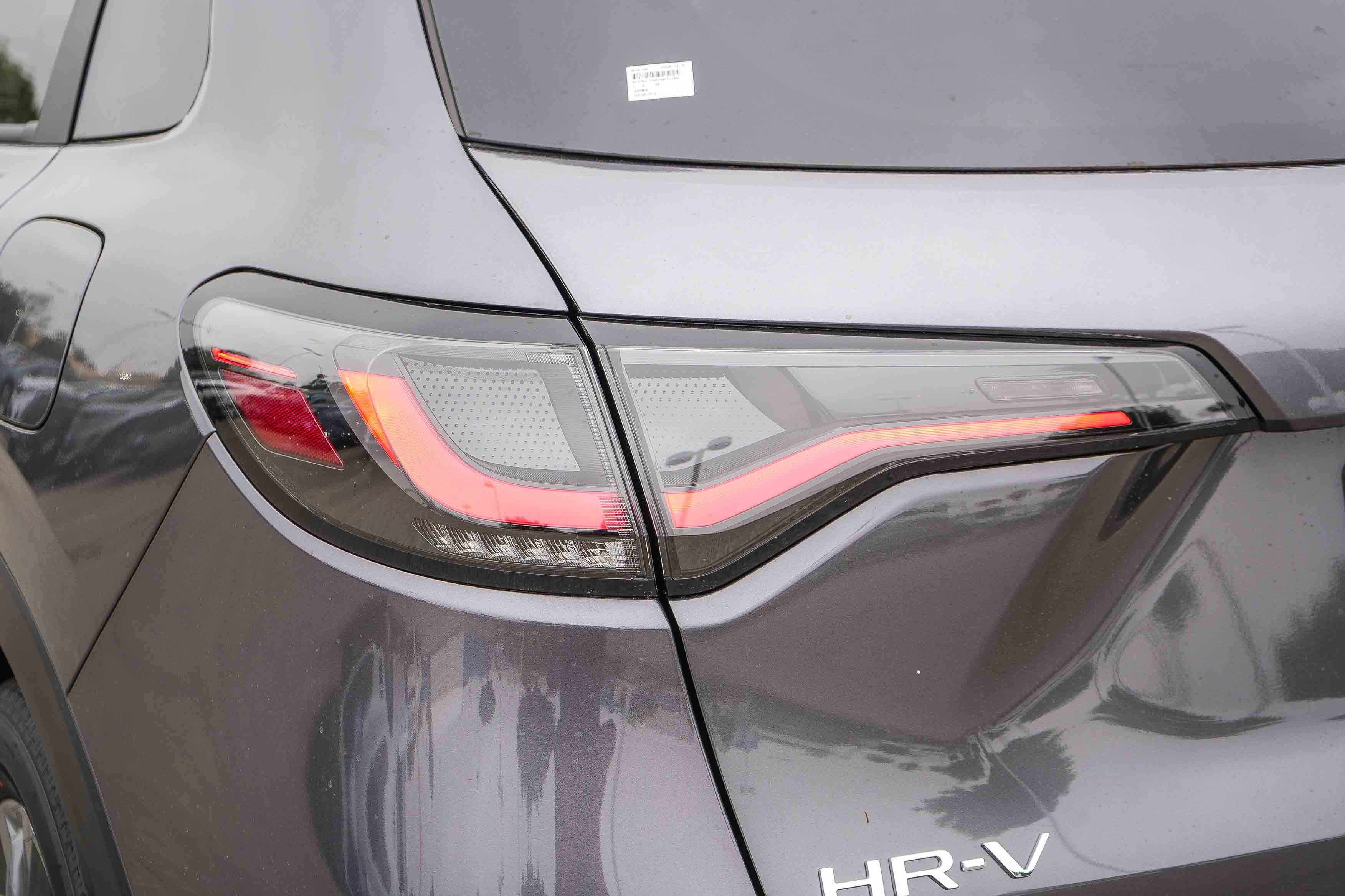 New 2027 Modern Steel Metallic Honda LX image 9